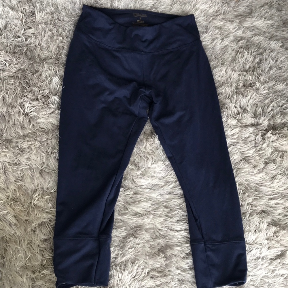 Navy capris